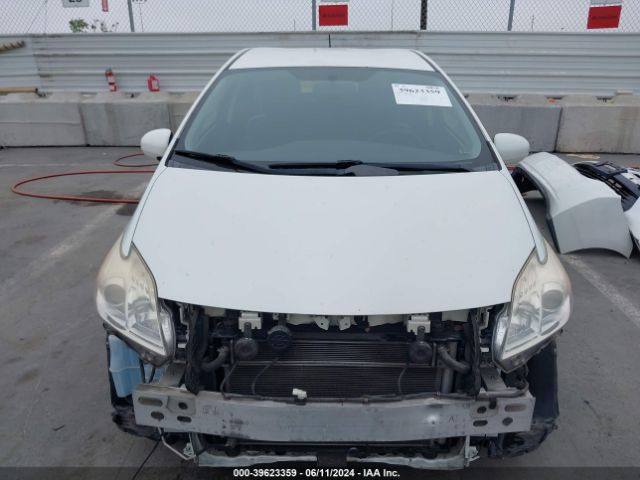 JTDKN3DUXF0455021 Toyota Prius Two