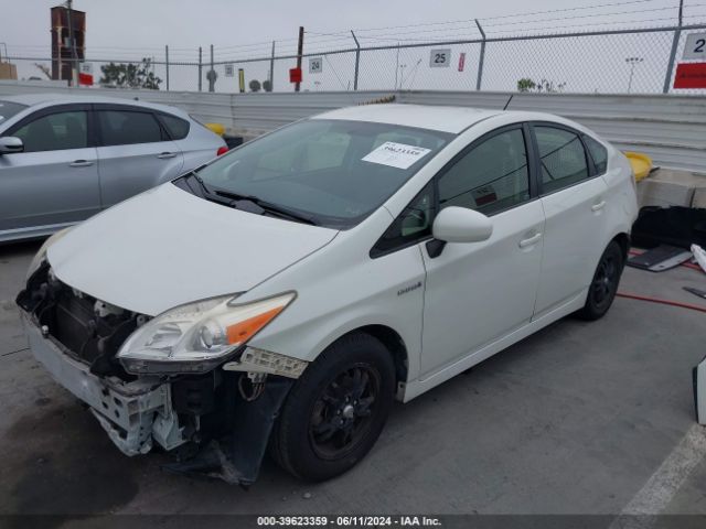 JTDKN3DUXF0455021 Toyota Prius Two