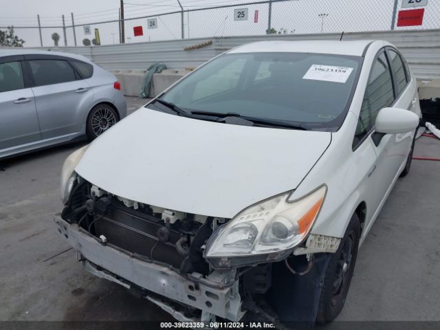 JTDKN3DUXF0455021 Toyota Prius Two