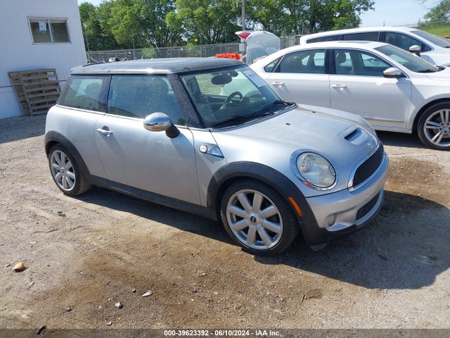 2008 MINI COOPER S WMWMF73578TV33633 Photo 0