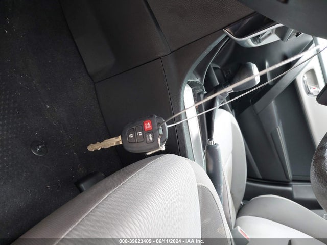 Toyota COROLLA LE 2019 5YFBURHEXKP913925 Image 11