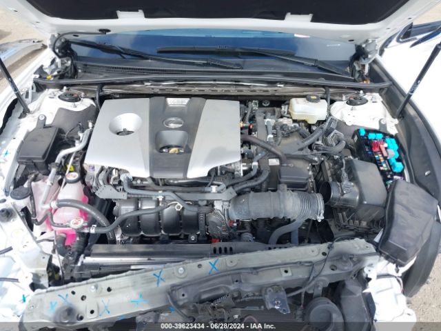 58AD21B18LU007030 Lexus ES 300H