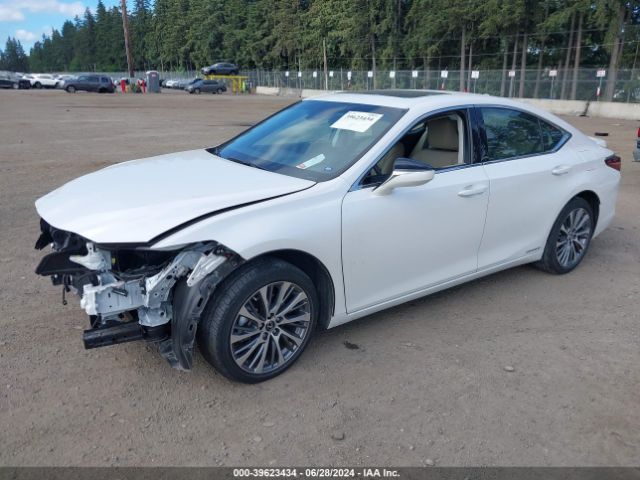 58AD21B18LU007030 Lexus ES 300H