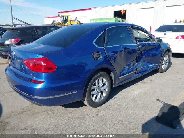 1VWAT7A30GC042073 Volkswagen Passat 1.8t S