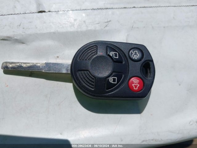 1FADP3K28GL372942 Ford FOCUS SE