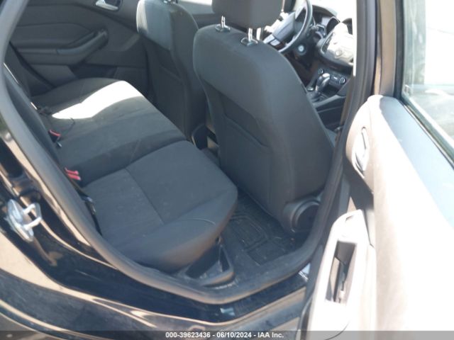 1FADP3K28GL372942 Ford FOCUS SE