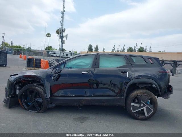 Fisker Ocean One 2023 VCF1ZBU24PG004507 Image 13