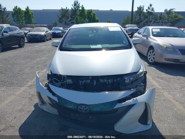 Toyota Prius Prime Premium 2017 JTDKARFPXH3065964 Image 13