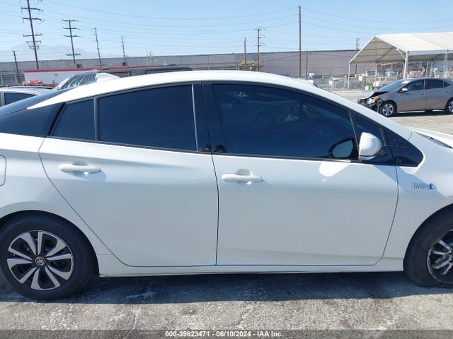 Toyota Prius Prime Premium 2017 JTDKARFPXH3065964 Image 14