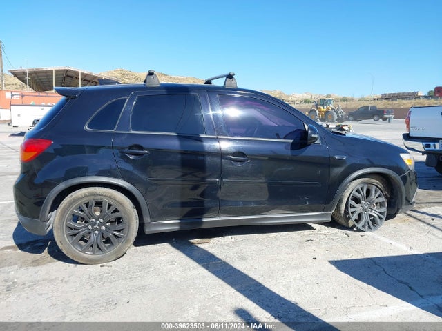 JA4AP3AU5HZ069240 Mitsubishi Outlander Sport 2.0 Le