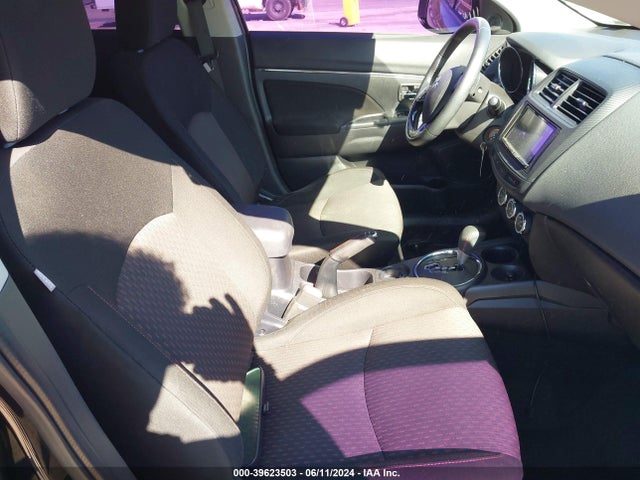 JA4AP3AU5HZ069240 Mitsubishi Outlander Sport 2.0 Le