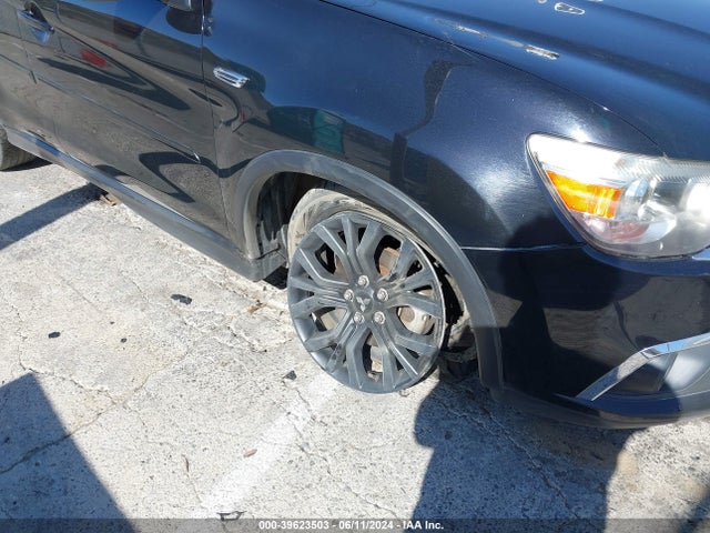 JA4AP3AU5HZ069240 Mitsubishi Outlander Sport 2.0 Le