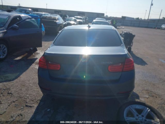 WBA3B1G52FNT64413 BMW 320i