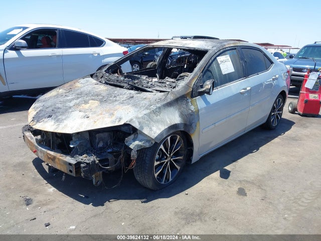 Toyota COROLLA SE 2018 2T1BURHE9JC074638 Image 2