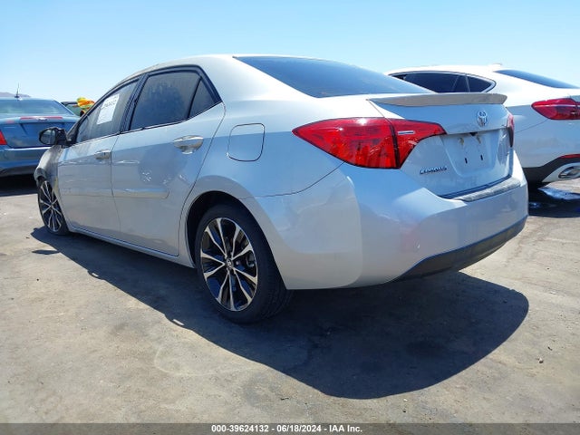 Toyota COROLLA SE 2018 2T1BURHE9JC074638 Image 3
