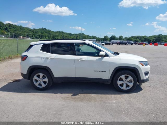 3C4NJCBB4KT749988 Jeep Compass Latitude Fwd