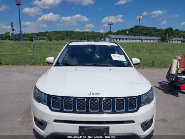 3C4NJCBB4KT749988 Jeep Compass Latitude Fwd