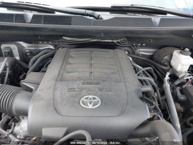 5TFUY5F15EX401520 Toyota Tundra Sr5 5.7l V8
