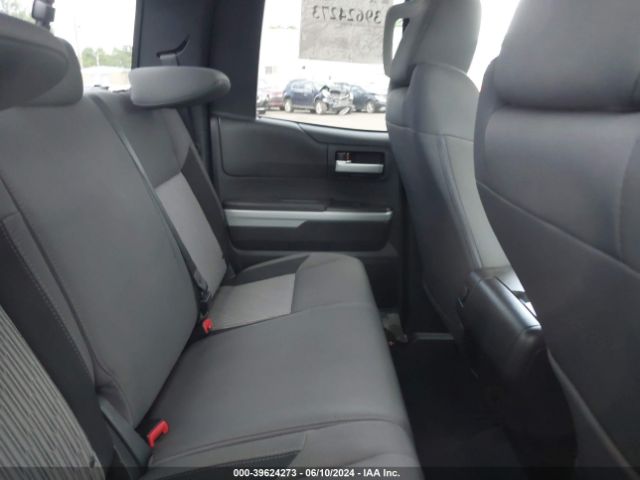 5TFUY5F15EX401520 Toyota Tundra Sr5 5.7l V8