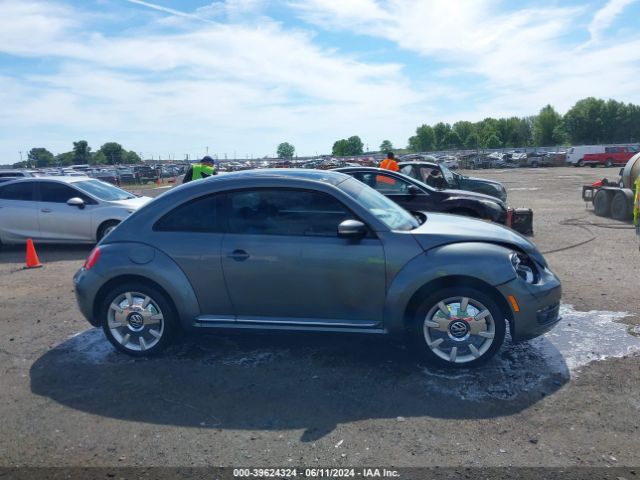 3VWJX7AT1EM631987 Volkswagen Beetle 2.5l
