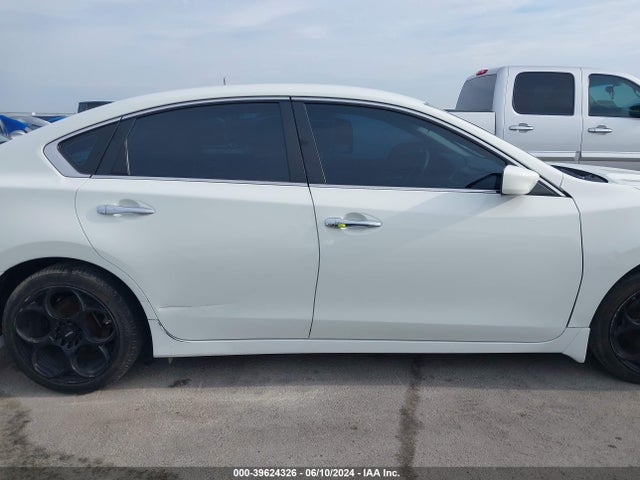 Nissan Altima 2.5 S 2018 1N4AL3AP9JC140143 Image 13