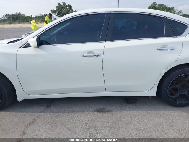 Nissan Altima 2.5 S 2018 1N4AL3AP9JC140143 Image 14