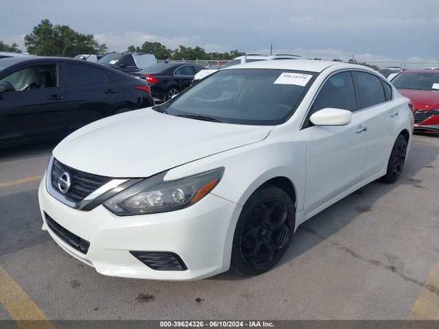 Nissan Altima 2.5 S 2018 1N4AL3AP9JC140143 Image 2