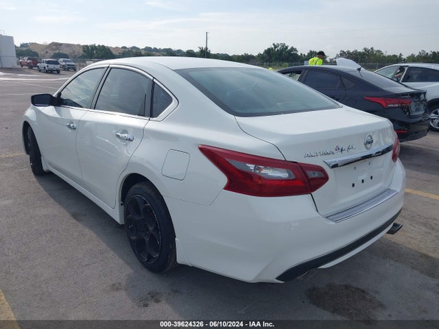 Nissan Altima 2.5 S 2018 1N4AL3AP9JC140143 Image 3