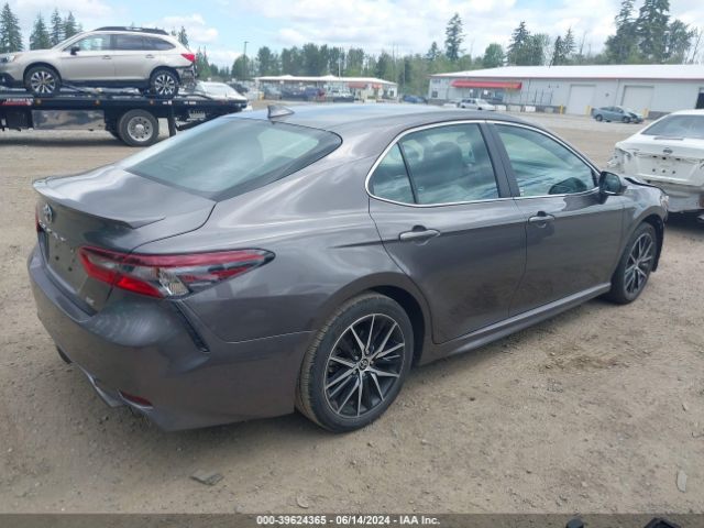 4T1G11AK3NU717604 Toyota CAMRY SE