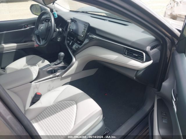 4T1G11AK3NU717604 Toyota CAMRY SE