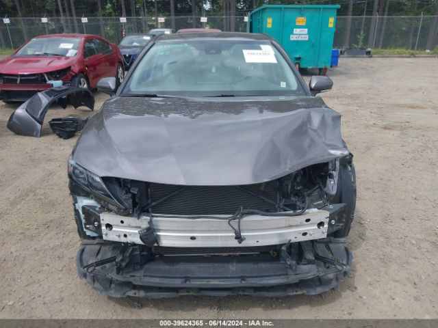 4T1G11AK3NU717604 Toyota CAMRY SE