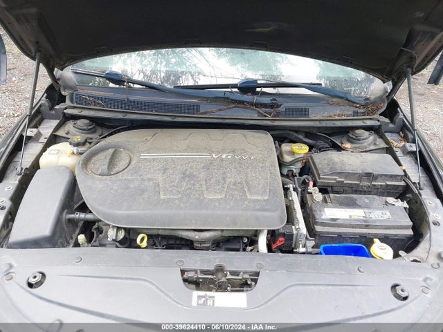 1C3CCCBG9FN581109 Chrysler 200 S