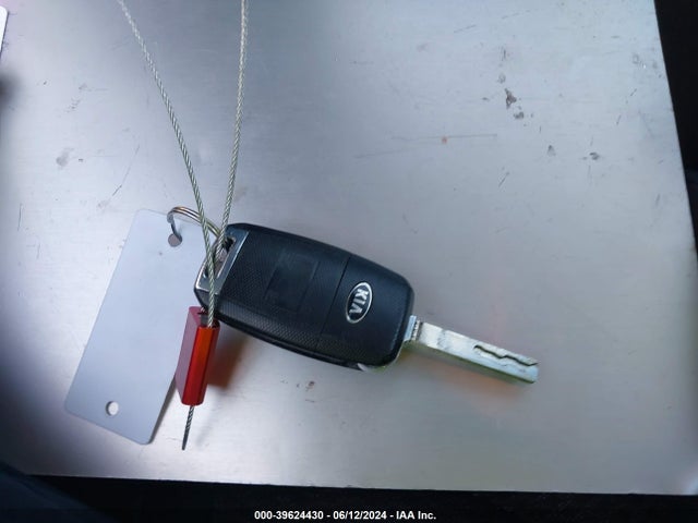 KIA Optima Lx 2016 5XXGT4L38GG062533 Image 11
