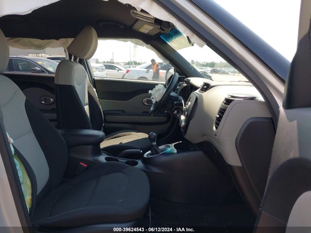 KIA Soul 2014 KNDJN2A2XE7719546 Image 5