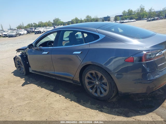Tesla Model S 100d/75d/p100d 2018 5YJSA1E24JF293832 Image 15