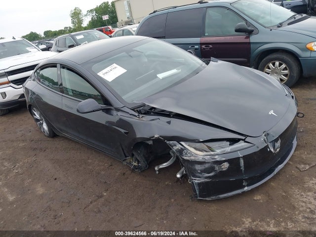 2024 TESLA MODEL 3 5YJ3E1EBXRF718426 Photo 0