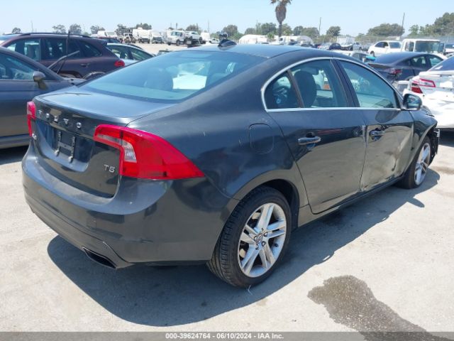YV126MFBXF1311830 Volvo S60 T5 Premier