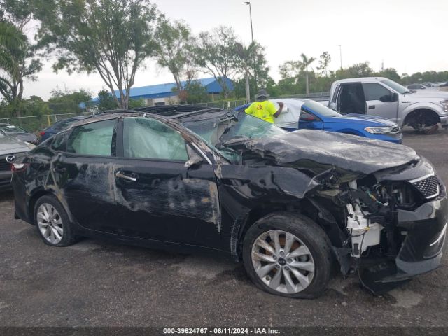 5XXGT4L3XJG246833 KIA Optima S