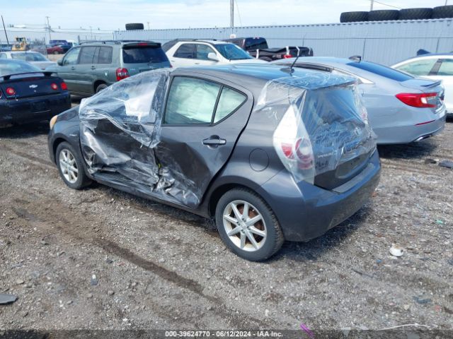 2012 TOYOTA PRIUS C JTDKDTB37C1020038 Photo 2