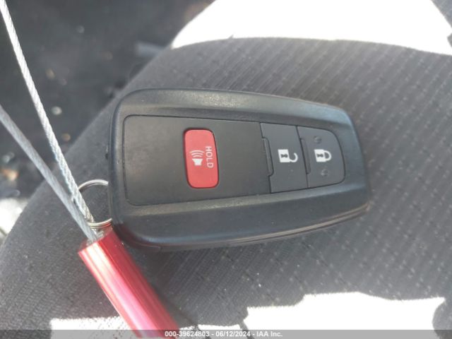 NMTKHMBX1JR015008 Toyota C-hr Xle Premium