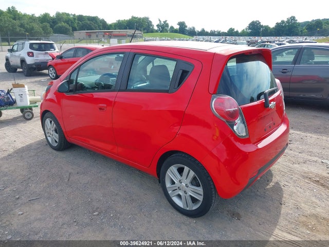 Chevrolet Spark 1lt Cvt 2015 KL8CD6S93FC716973 Image 3