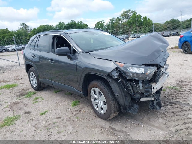 Toyota RAV4 LE 2019 JTMH1RFV6KJ015980 main image