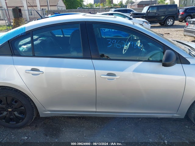 Chevrolet Cruze Ls Auto 2014 1G1PA5SG2E7451019 Image 14