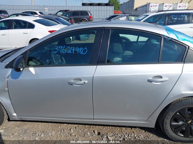 Chevrolet Cruze Ls Auto 2014 1G1PA5SG2E7451019 Image 15
