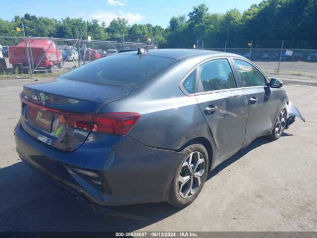 3KPF24AD7ME404536 KIA Forte Lxs