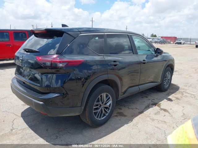 5N1BT3AA1RC676828 Nissan Rogue S Fwd