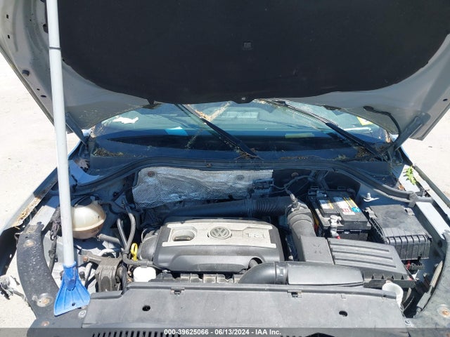 WVGBV7AX7FW501144 Volkswagen TIGUAN S