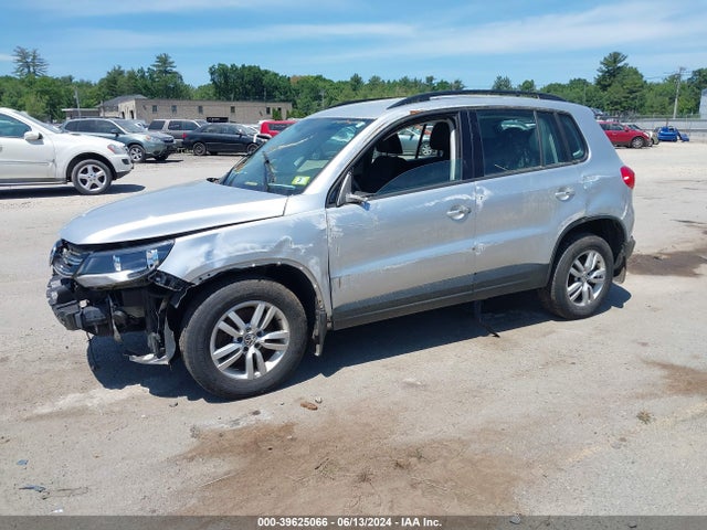 WVGBV7AX7FW501144 Volkswagen TIGUAN S