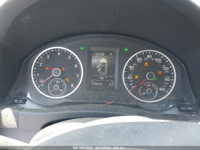 WVGBV7AX7FW501144 Volkswagen TIGUAN S