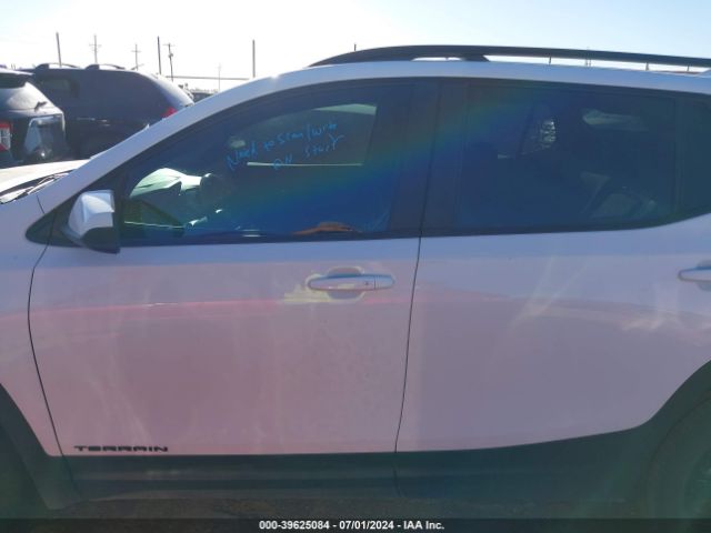 3GKALMEV2NL251172 GMC Terrain Fwd Sle